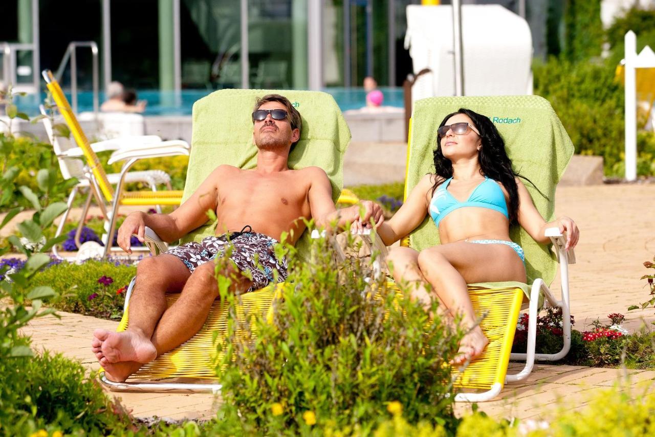 Kurhotel Bad Rodach an der ThermeNatur Bagian luar foto